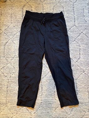 lululemon athletica Black Women's Cropped Dance Studio Pants